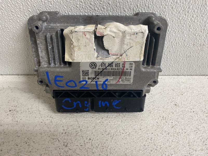 2012 VW Golf 2.5 CBUA Auto Engine Computer Control Module Ecu Ecm Pcm