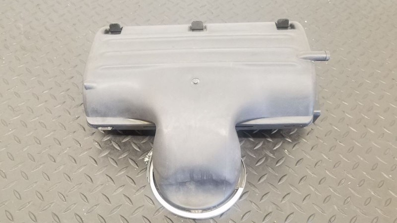 98-01 Dodge Ram 1500 5.9L Air Cleaner Filter Box Only OEM 04897529AA