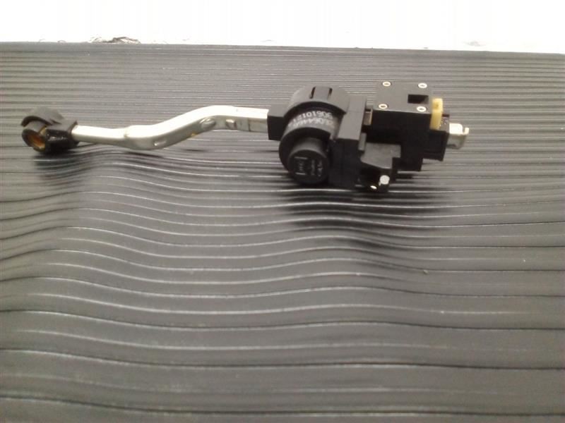 99-07 Chevrolet Silverado A/T Gear Shifter Lock Actuator OEM 26094827