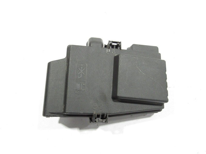 19-22 GMC Sierra 2500 Battery Terminal Junction Fuse Block Box Cover #3