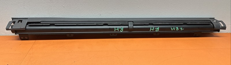 2011-2017 HONDA ODYSSEY Right Passenger REAR Door WINDOW SUN SHADE BLIND OEM RR