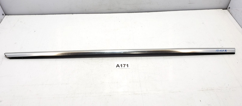 ✅ 11-17 OEM Mercedes A207 E350 Front Right Door Window Belt Molding Chrome