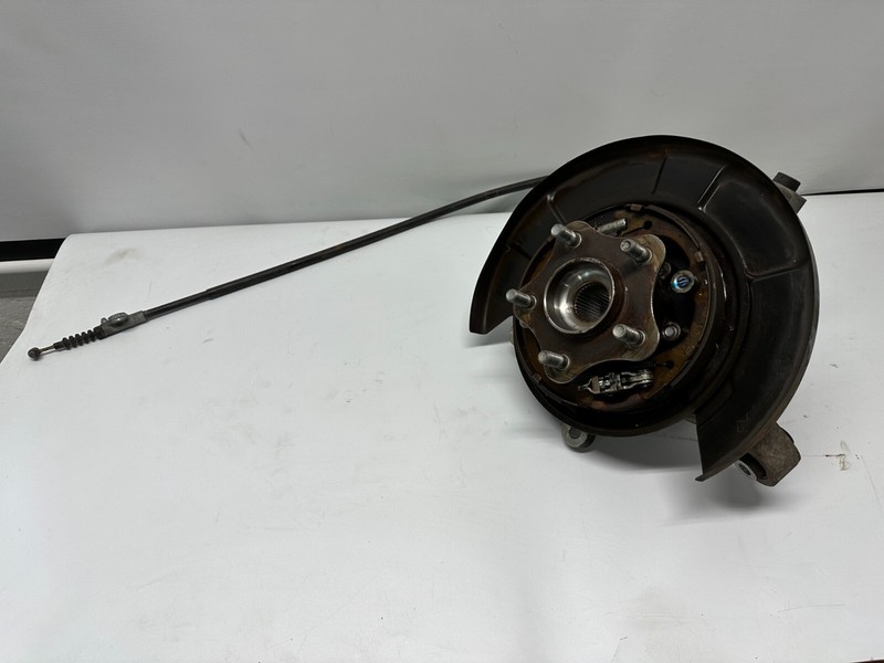 🟢 2014 - 2022INFINITI Q50 Left Rear Spindle Knuckle Wheel Hub Bearing OEM
