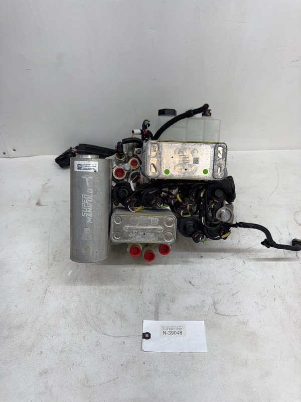 17-23 Tesla Model 3/Y Supermanifold Cooler Chiller Bracket 1547595-A0-F 39048