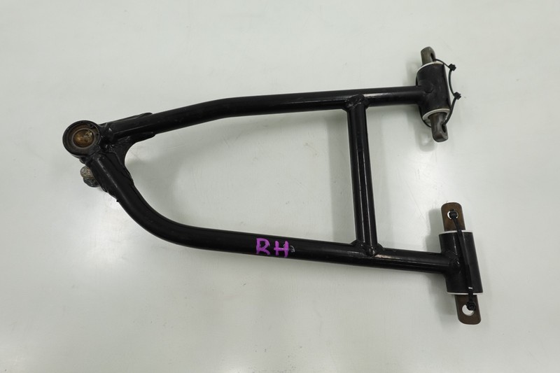 2014-2017 Polaris Indy LXT 550 OEM RH Right Upper A-Arm (Black) 2204666-067
