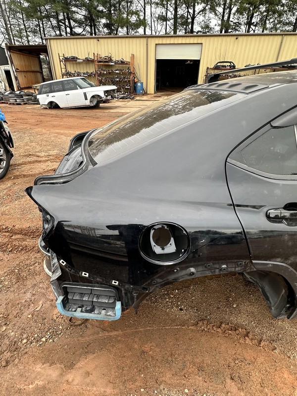 2022-2023 SUBARU WRX REAR RIGHT PASSENGER SIDE QUARTER PANEL SECTIONAL CUT