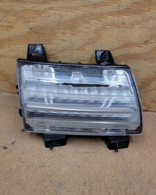 GENUINE OEM | 2018-2022 Jeep Wrangler LED Fog Light Turn Sign (Right/Passenger)