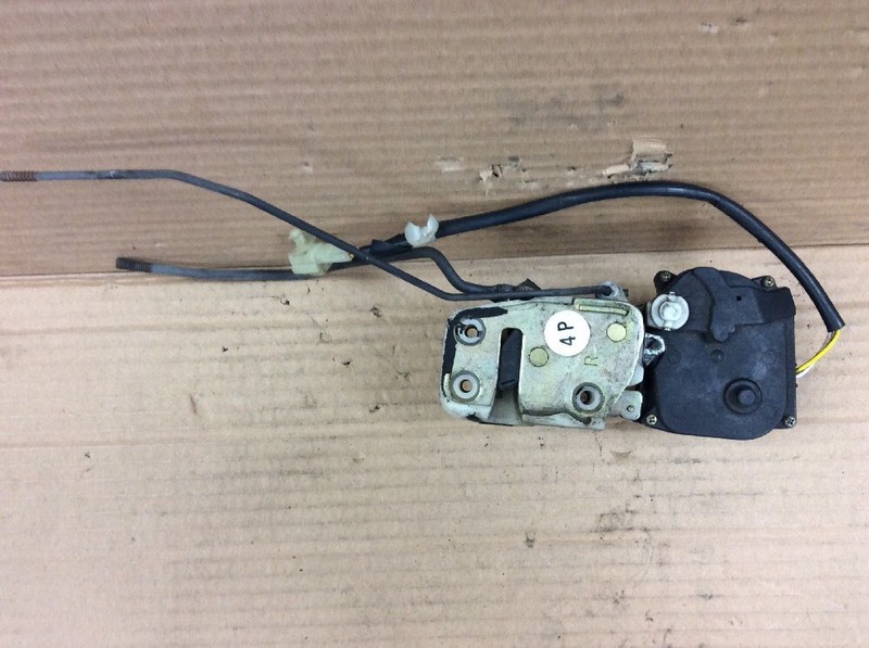 88 89 Civic 4DR Sedan LX Right Front Door Latch Power Lock Used OEM