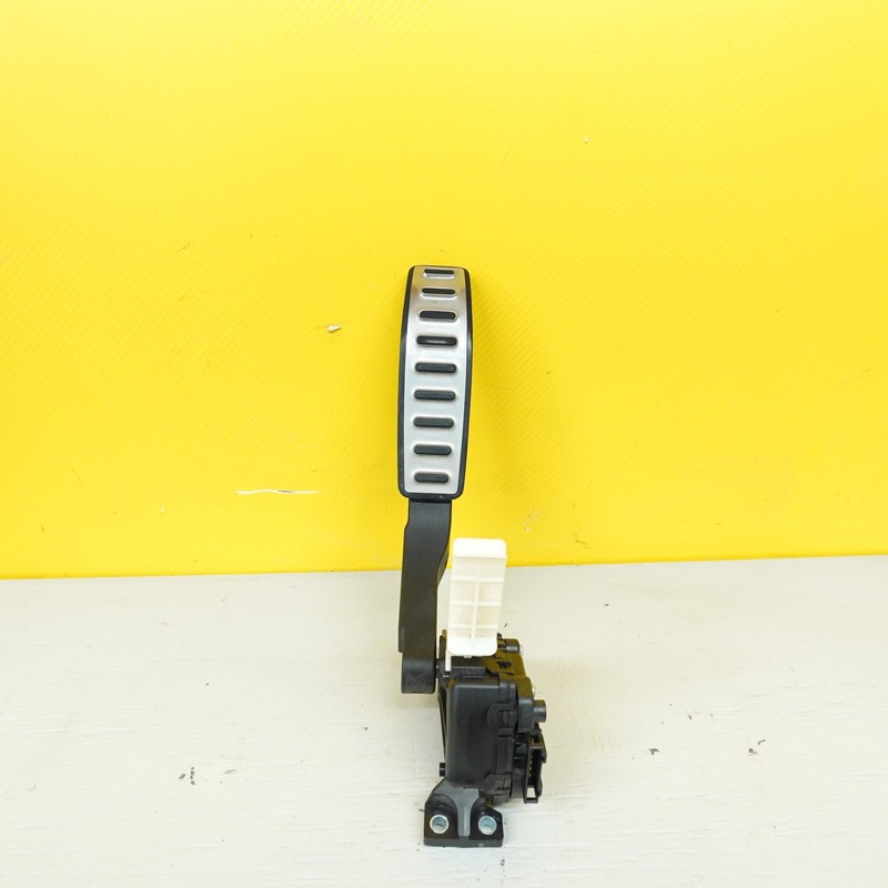 2015-2018 PORSCHE CAYENNE GAS THROTTLE ACCELERATOR PEDAL 7L0723507D OEM