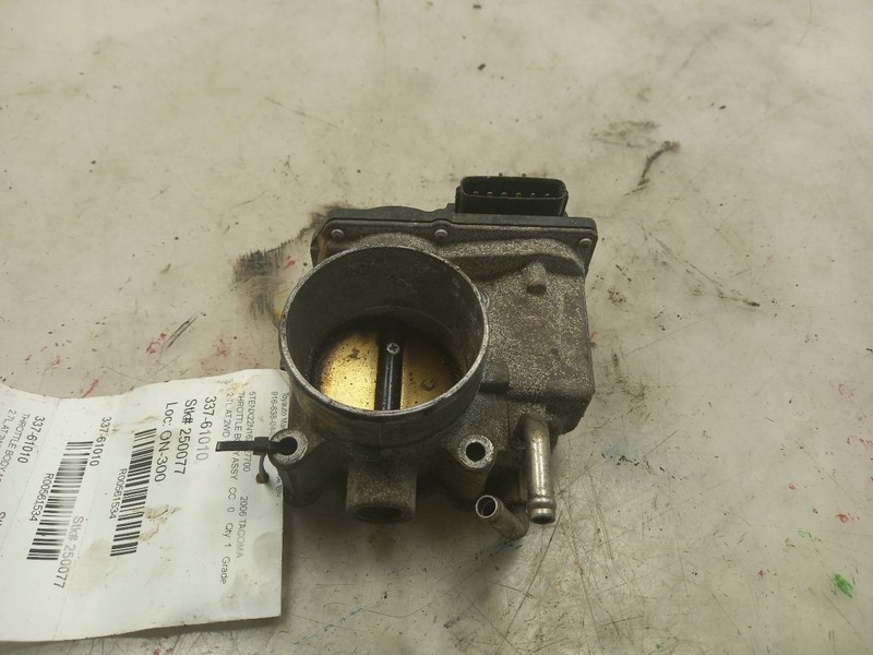 05-15 TOYOTA TACOMA 2.7L THROTTLE BODY VALVE ASSEMBLY 2TRFE