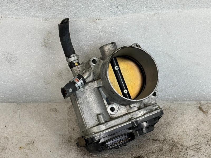 2005 Lexus ES330 Throttle Body Assembly OEM 112K Miles #021