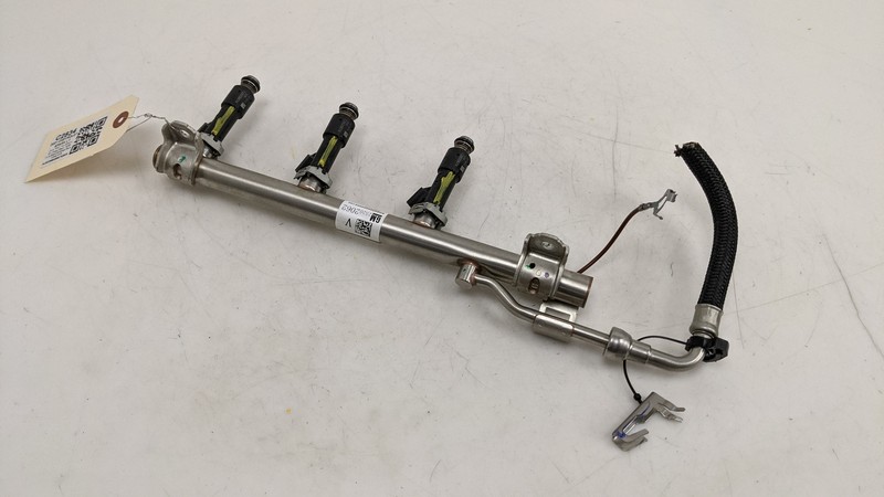 Fuel Injector Rail w Fuel Injectors 2021 Chevrolet Spark 1.4L 25202062