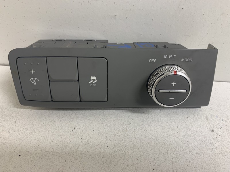 2014-2019 Kia Soul Music Mood Traction Control Button Knob Panel 96790-B2600