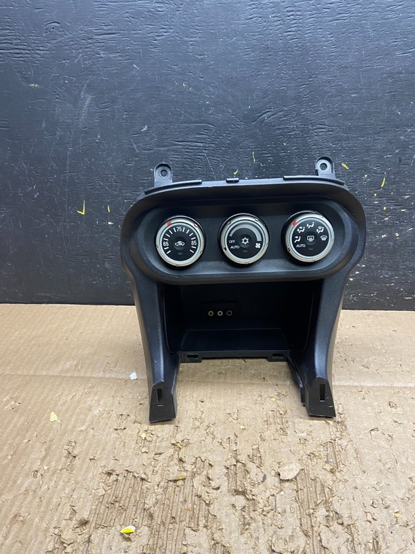 2008 - 2011 Mitsubishi Lancer A/C Heater Climate Control Bezel Trim V7936 DG