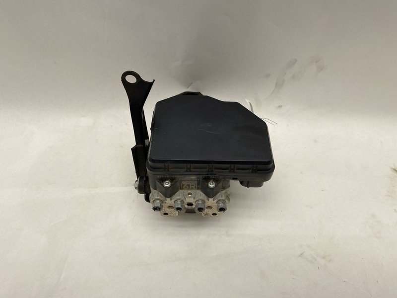 2015 LEXUS RC350 F-SPORT ANTI-LOCK ABS BRAKE PUMP OEM 59K MILES 89541-24090