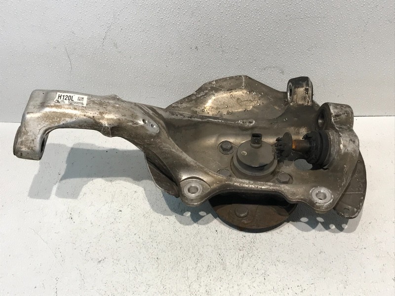 07-17 Lexus AWD LS460 LS600h Front Left Driver Spindle Knuckle Hub OEM
