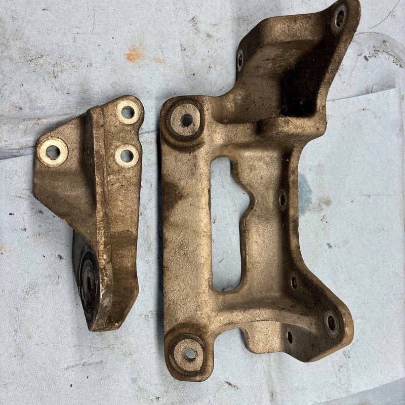 2003 Arctic Cat Mountain Cat 9001M King Cat motor Mounts