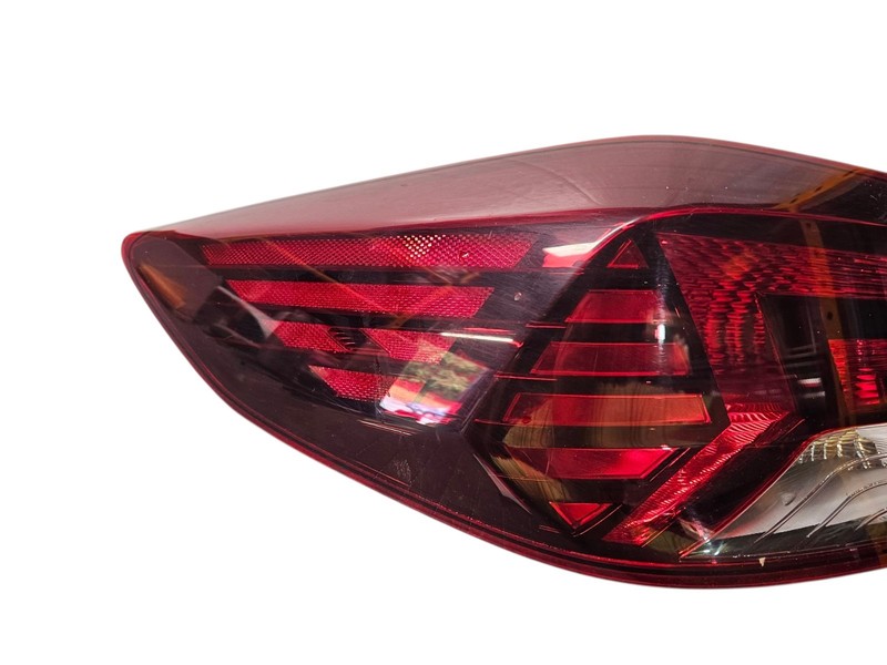 2019-2020 Hyundai ElantraLeft Driver Outer Tail Light OEM