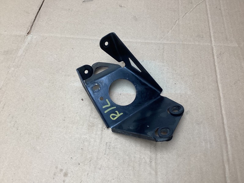 McLaren 650S 2016 Rear Left Driver Radiator Bracket Mount Support 15 - 17 :Y