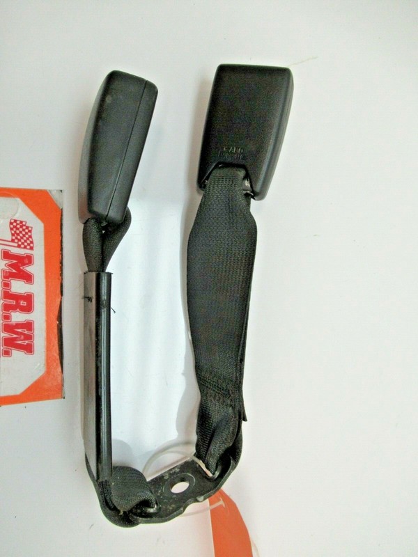 REAR SEAT BELT SEATBELT BUCKLE LATCH LOCK DUAL BUCKLES CENTER for SCION XB 08-10