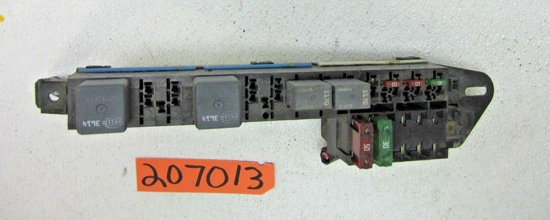 FUSE BOX RELAY SWITCH WIRE PANEL ENGINE MOTOR CAVALIER SUNFIRE 00 01 02 03 04 05