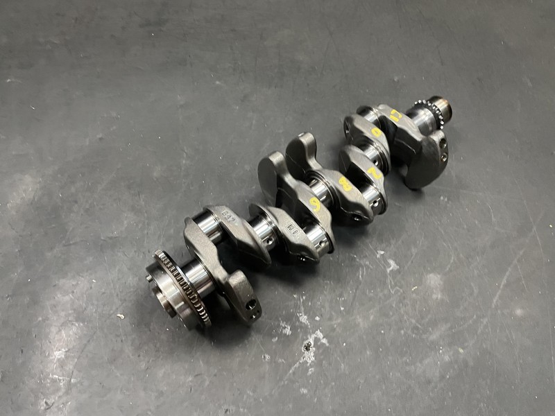Engine Crankshaft 2021 Cadillac XT4 55504614 2019 2020 2022