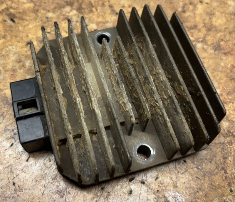 1990 Kawasaki Bayou ATV KLF 300 Voltage Regulator Rectifier 1986 1989 KLF300 B9