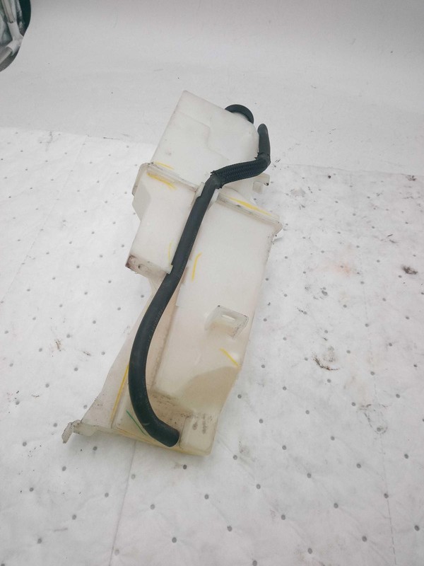 2015 Nissan Versa Engine Coolant Reservoir Red OEM 1.60L 217101HS3B