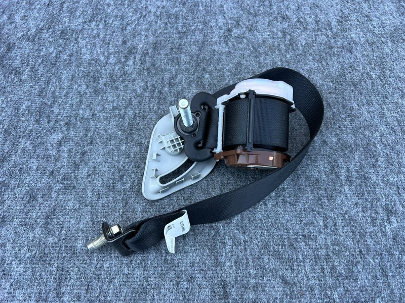 INFINITI QX60 22-26 OEM REAR RIGHT PASSENGER 3RD ROW SEAT BELT ASSEMBLY (BLACK)