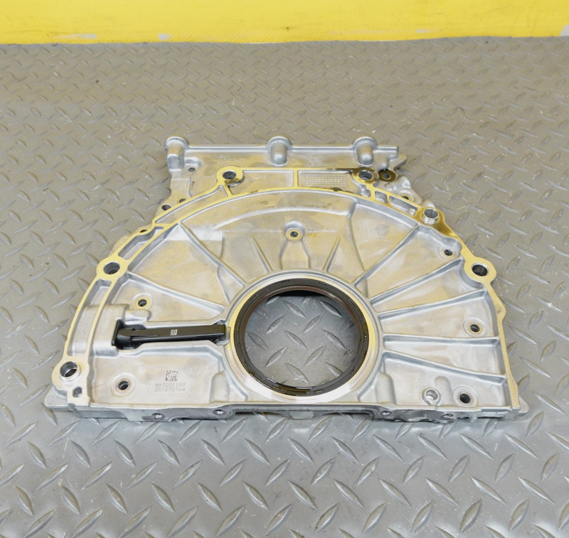 2023-2025 BMW 228i X1 X2 F74 U11 U10 Engine Timing Chain Cover OEM 8632012