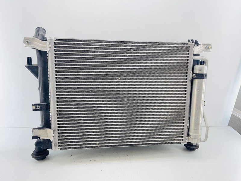 06-10 SATURN SKY-PONTIAC SOLSTICE 2.4L AC CONDENCER & COOLING FAN OEM
