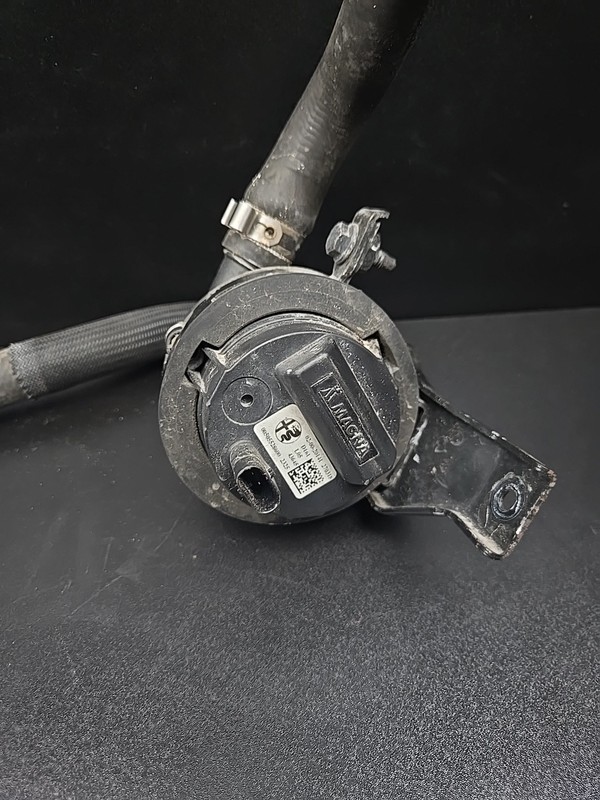 2017 - 2025 ALFA ROMEO GIULIA ENGINE AUXILIARY WATER COOLANT PUMP THERMOSTAT OEM