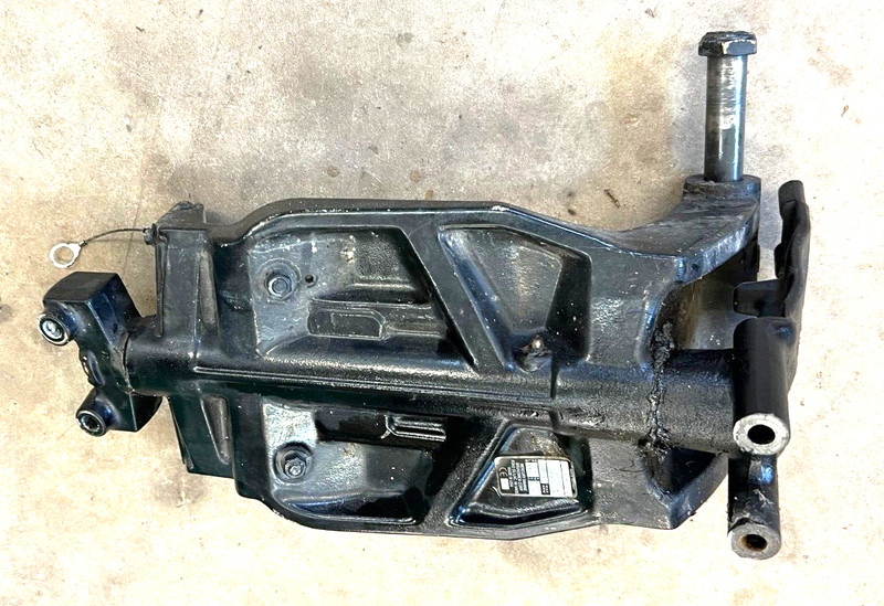 Mercury Mariner Outboard 200 EFI SWIVEL BRACKET ASSY 8710A20 FRESHWATER