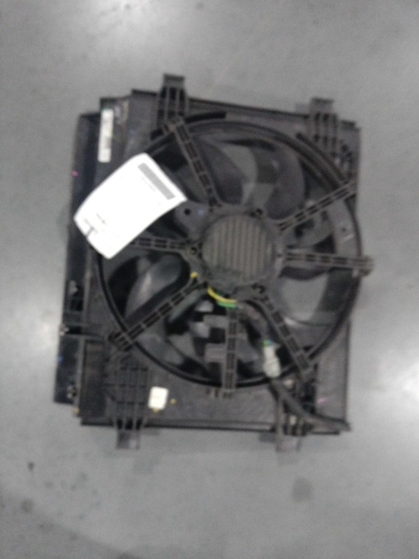 2017 Nissan Sentra Engine Cooling Fan Motor OEM 1.8L 64000 Miles White