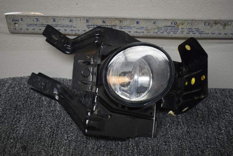 2007-2017 NISSAN SENTRA ALTIMA RIGHT SIDE FOG LIGHT FACTORY OEM