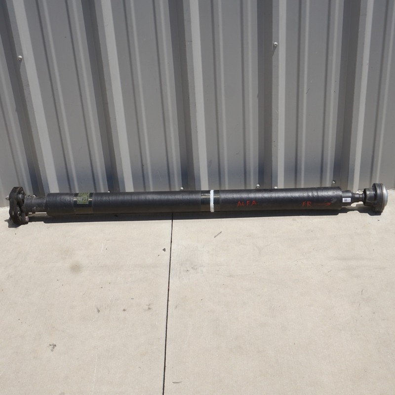 2017 - 2024 ALFA ROMEO GIULIA 2.0L Turbo RWD Rear Drive Shaft 00552726160 OEM