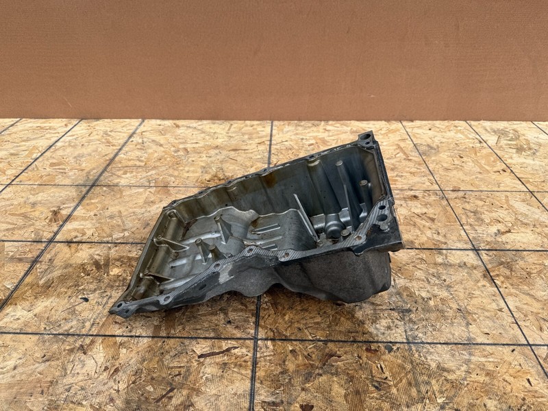 FORD MUSTANG GT 2015-2017 OEM ENGINE MOTOR OIL PAN 5.0L ASSEMBLY