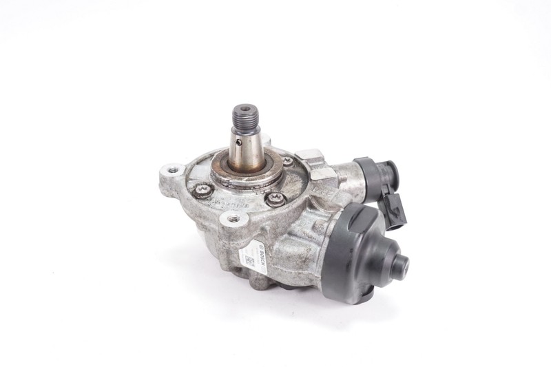 VOLKSWAGEN JETTA GOLF DIESEL High Pressure Fuel Pump OEM 2010 - 2014