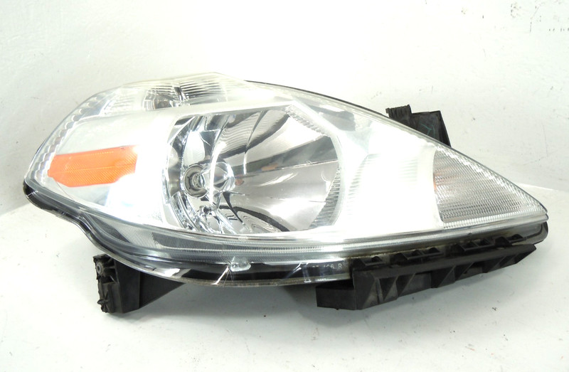 2007-2012 Nissan Versa Halogen Headlight Passenger Right OEM