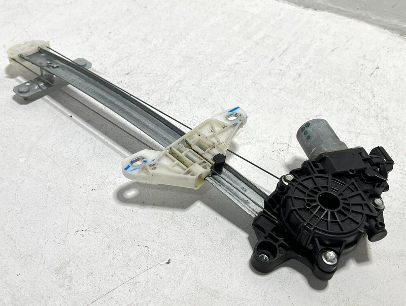 HONDA ACCORD 2018-2024 REAR RIGHT PASSENGER DOOR WINDOW REGULATOR W/ MOTOR OEM