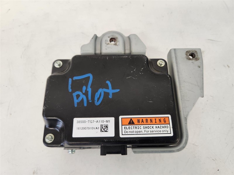 2019-2022 Honda Passport Dash Mounted Voltage Converter 38500-Tg7-A11