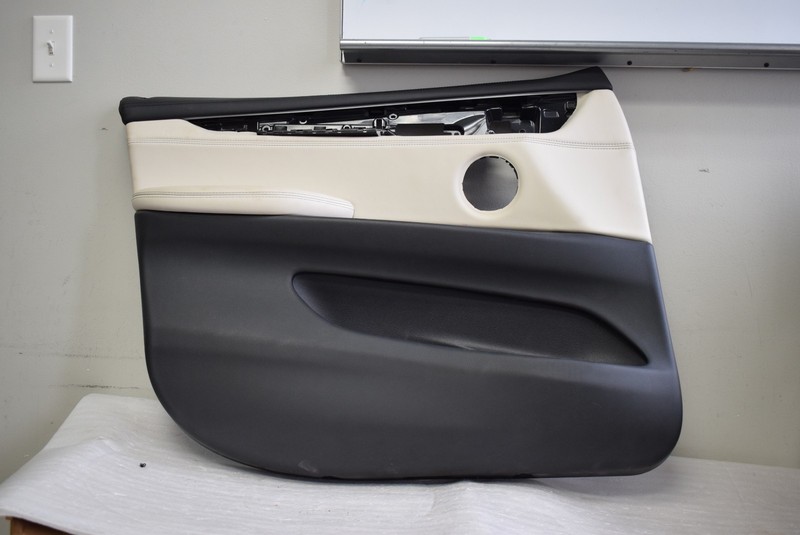 2013-2018 BMW X5 F15 Door trim left 2014 -2018 BMW X5 F15 DOOR PANEL