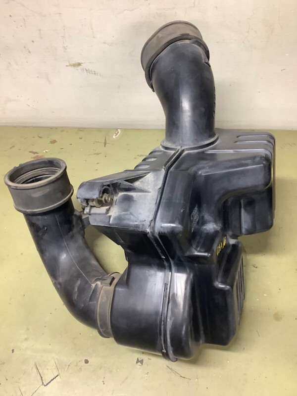 03-07 Accord V6 3.0L Resonator chamber assembly Used OEM