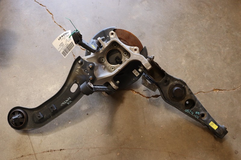 2020-2023 HYUNDAI PALISADE FWD REAR RIGHT SPINDLE KNUCKLE HUB W/ CONTROL ARM OEM