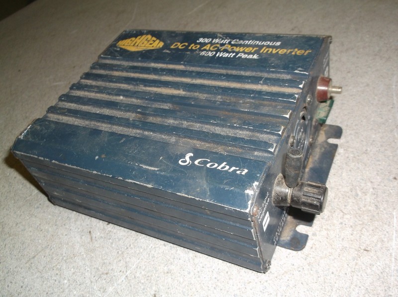 Cobra HighGear 300W Continuous DC to AC Power Inverter 600W Peak HGPI300