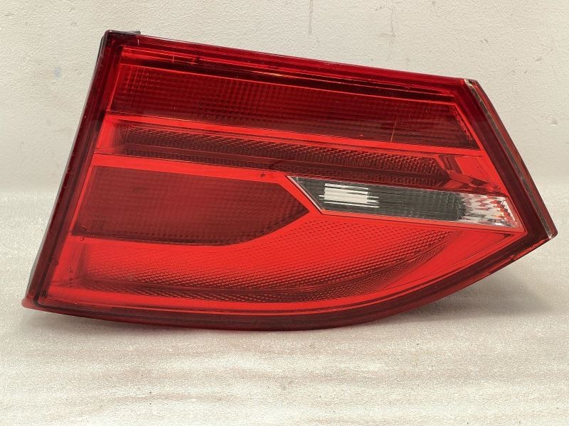 2011-2014 VOLKSWAGEN JETTA RIGHT TAILLIGHT LID MOUNTED 53024