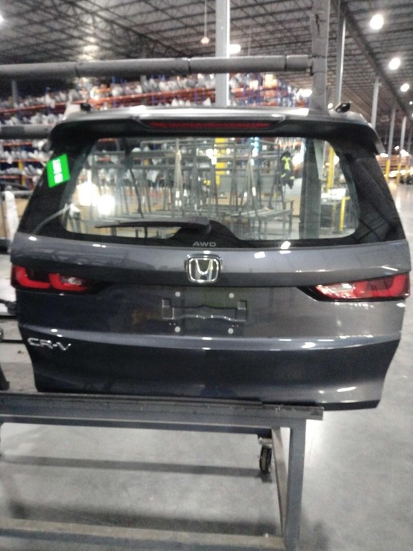 Used Deck Lid fits: 2023 Honda Cr-v power liftgate privacy tint w/o rear view ca