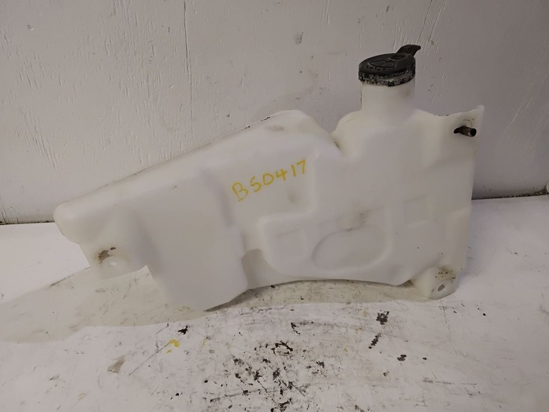 Wash Reservoir Fits 20-23 SIERRA 2500 PICKUP 3601274