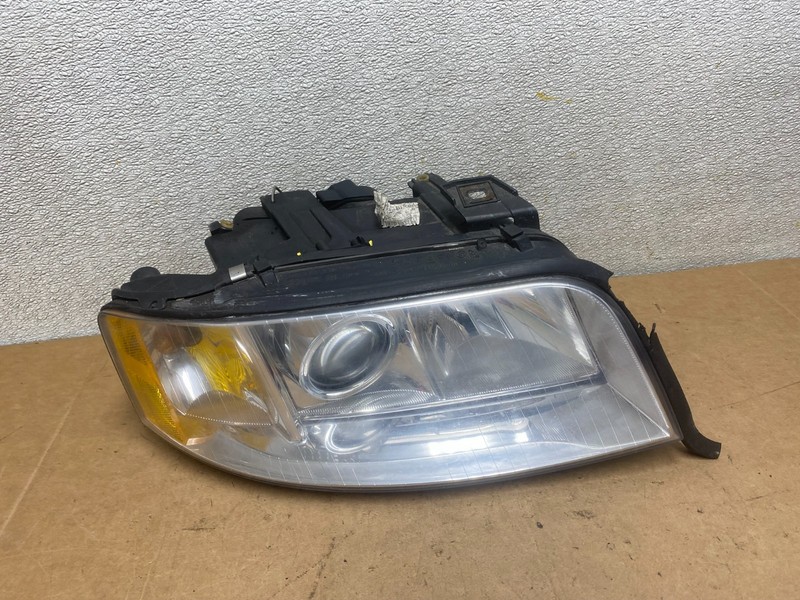 2002 to 2004 Audi A6 Right Passenger RH Side Halogen Headlight OEM X5353 DW