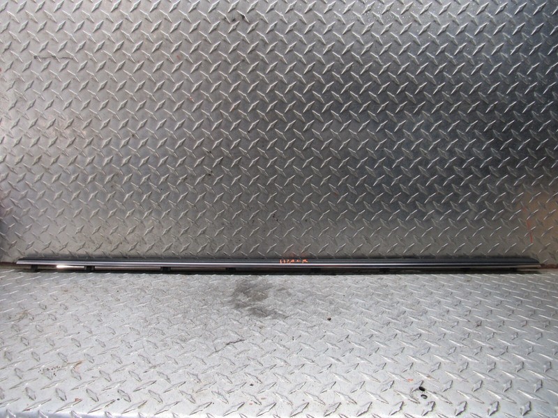 2007 TOYOTA AVALON LEFT DRIVER REAR DOOR MOLDING TRIM3.5L